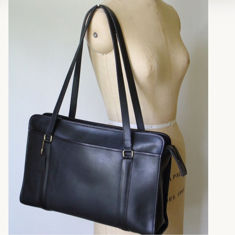 LAURA USA Black Leather Tote Bag with Gold harware - Picture 16 of 17